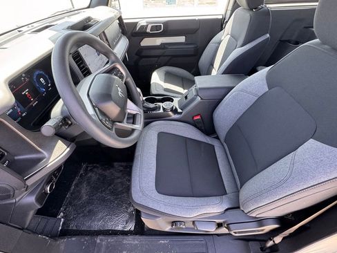 New 2026 Ford Bronco 2-Door AWD/4WD image 17