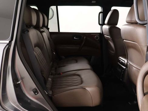 Used 2024 Nissan Armada Platinum image 36