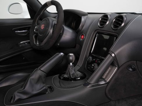 Used 2016 Dodge Viper ACR w/ Extreme Aero Package image 35