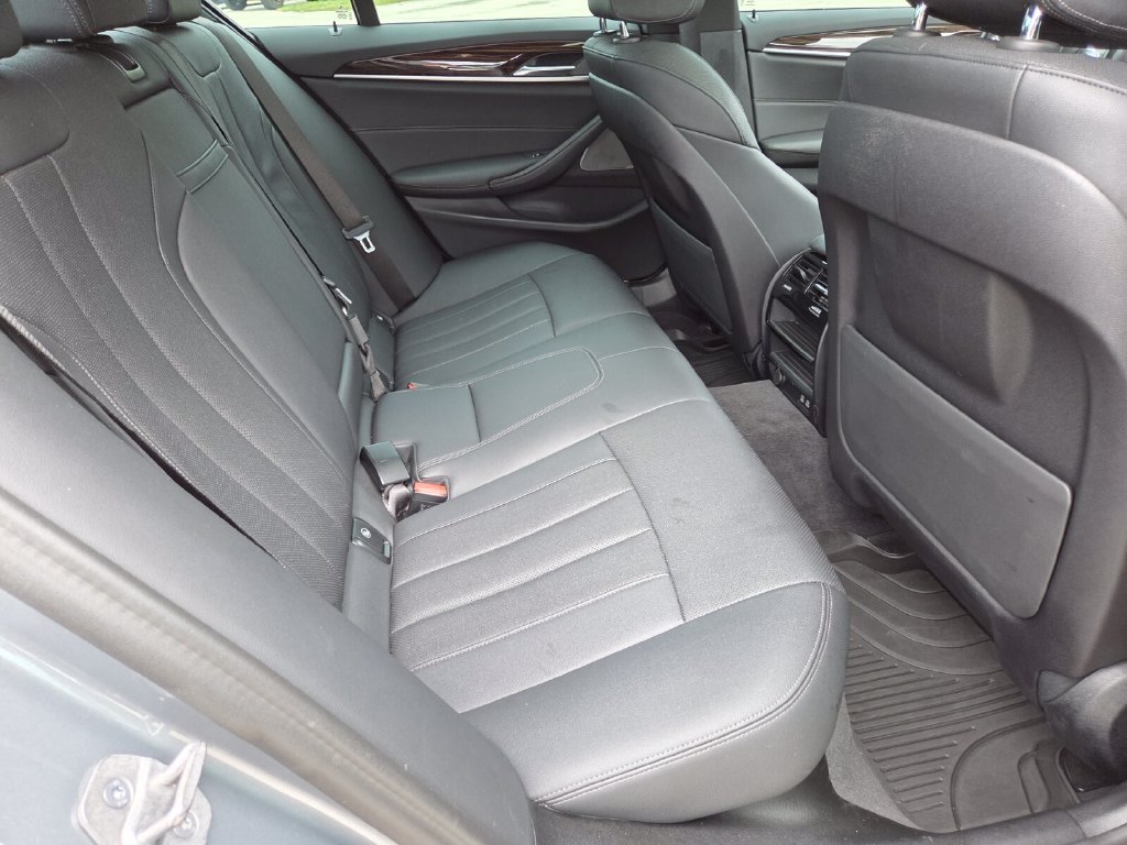 Used 2023 BMW 530i w/ M Sport Package RWD image 17
