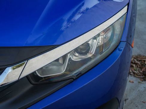 Used 2017 Honda Civic LX image 8