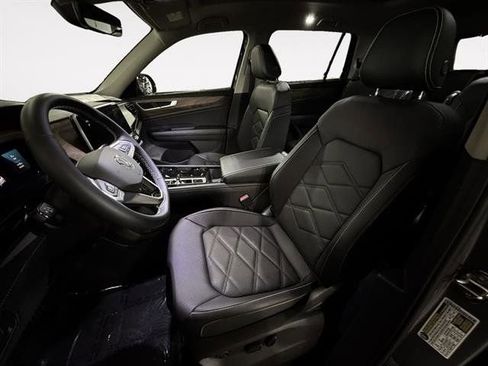 New 2026 Volkswagen Atlas SE FWD image 11