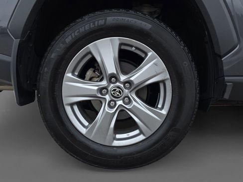 Used 2024 Toyota RAV4 LE image 10