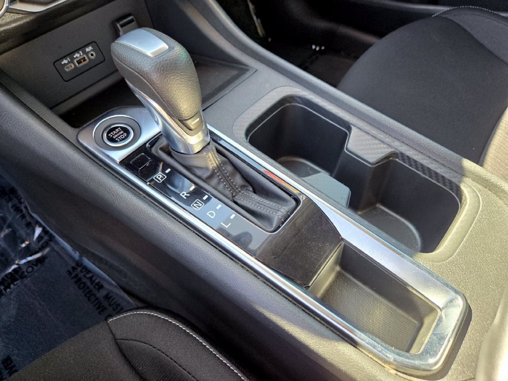 Certified 2020 Nissan Sentra SV FWD image 28
