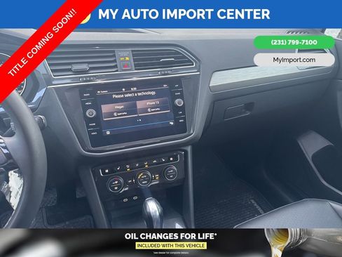 Used 2021 Volkswagen Tiguan SE image 10