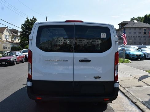 Used 2025 Ford Transit 250 Low Roof w/ Exterior Upgrade Package RWD image 5