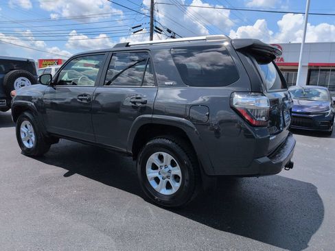 Certified 2024 Toyota 4Runner SR5 Premium w/ Moonroof Package AWD/4WD image 3