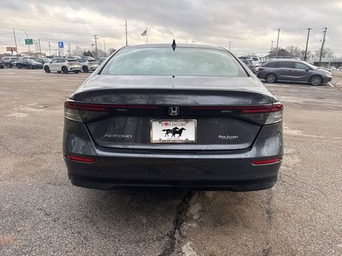 Used 2025 Honda Accord SE image 3