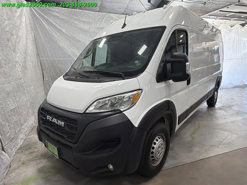 Used 2024 RAM ProMaster 2500 w/ Convenience Group FWD image 1