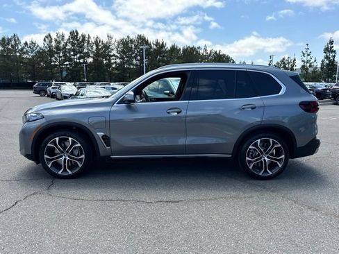 Used 2026 BMW X5 xDrive50e w/ Parking Assistance Package AWD/4WD image 13