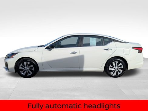 Used 2025 Nissan Altima 2.5 S image 9