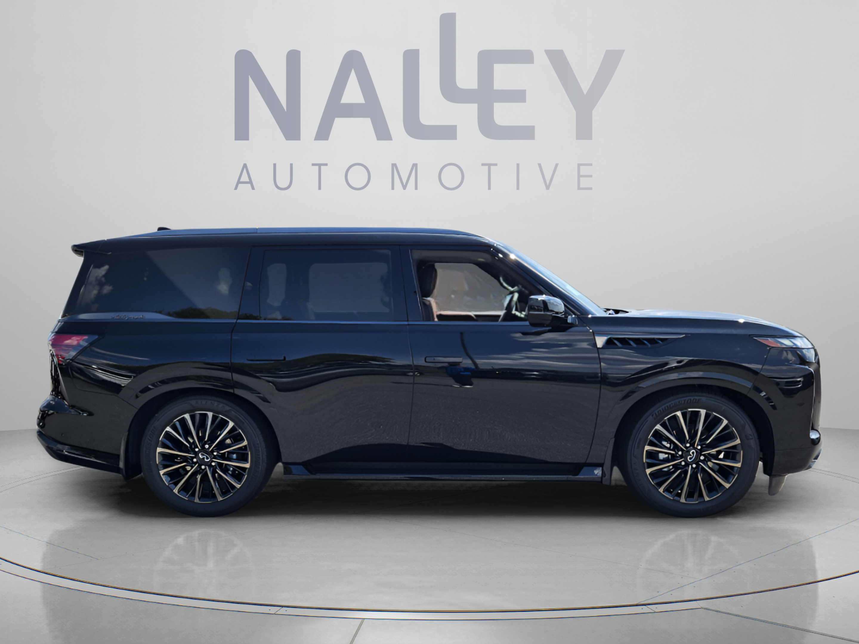New 2027 INFINITI QX80 Autograph w/ Premium Cargo Package AWD/4WD image 6