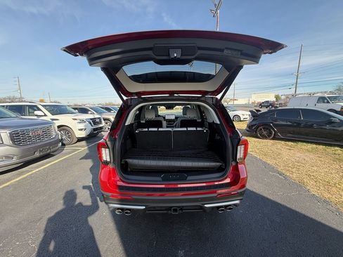 Used 2025 Ford Explorer Platinum w/ Ultimate Package image 20