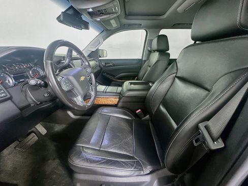Used 2018 Chevrolet Tahoe Premier RWD image 13