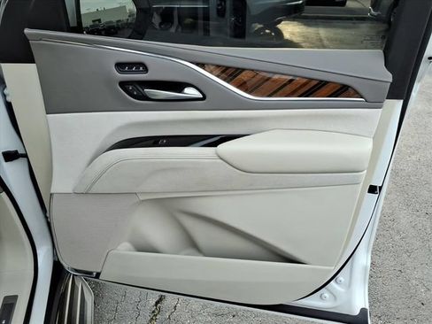 Used 2024 Cadillac Escalade Sport Platinum AWD/4WD image 29