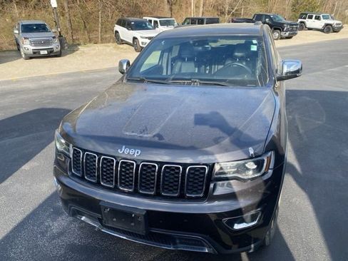 Used 2018 Jeep Grand Cherokee Limited w/ Luxury Group II image 3