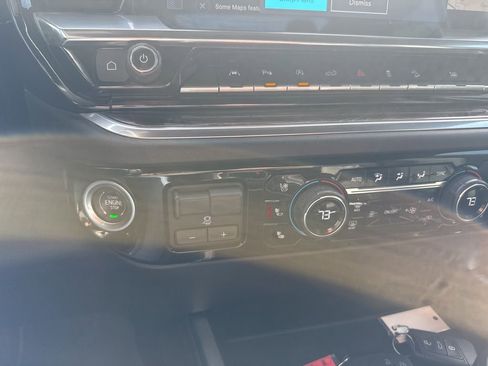 Used 2022 Chevrolet Silverado 1500 LTZ w/ Z71 Off-Road Package image 18