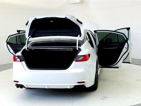 Used 2026 Toyota Camry XSE w/ Premium Plus Package AWD/4WD image 11