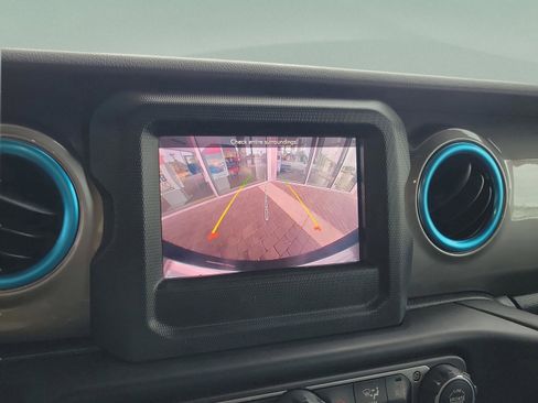 Used 2021 Jeep Wrangler Unlimited Sahara image 19