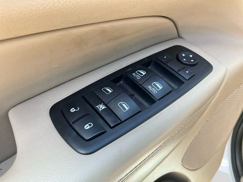 Used 2015 Jeep Grand Cherokee Limited w/ Trailer Tow Group IV AWD/4WD image 19