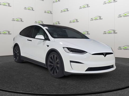 Used 2022 Tesla Model X image 12