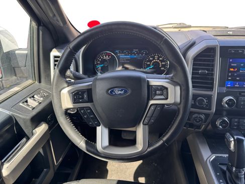 Used 2020 Ford F150 Lariat w/ Equipment Group 502A Luxury AWD/4WD image 12