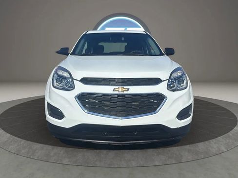 Used 2017 Chevrolet Equinox LS image 9