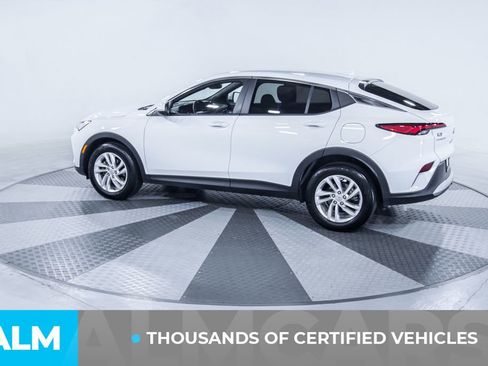 Used 2024 Buick Envista Preferred w/ Convenience I Package FWD image 4