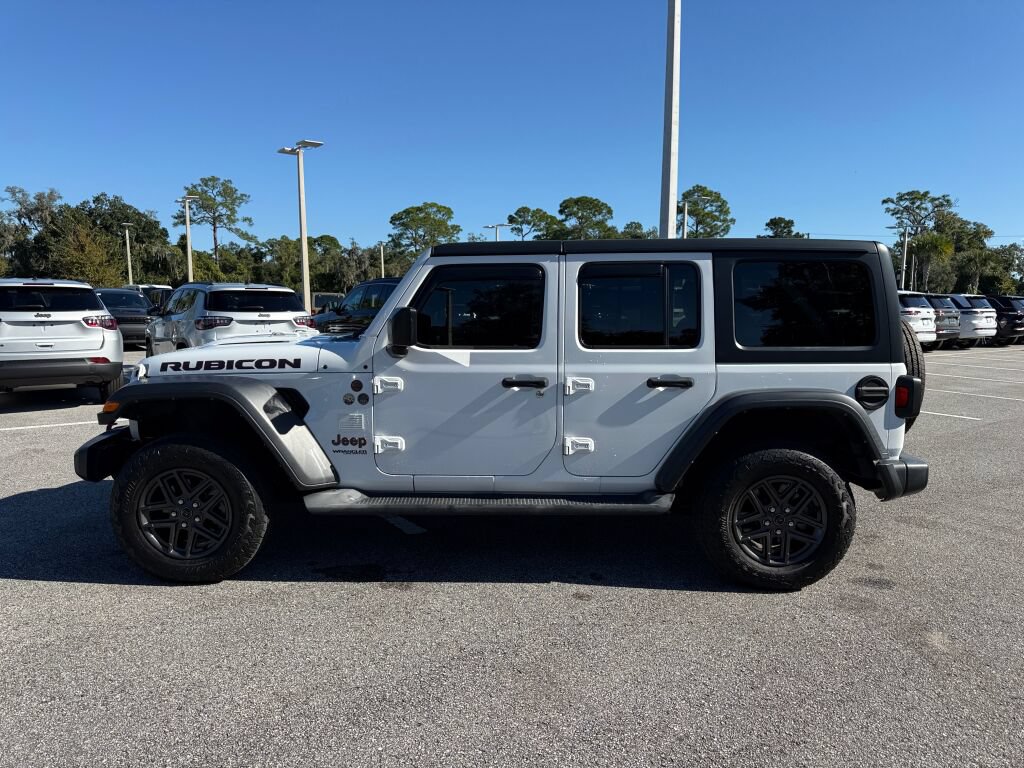 Used 2021 Jeep Wrangler Unlimited Rubicon AWD/4WD image 6