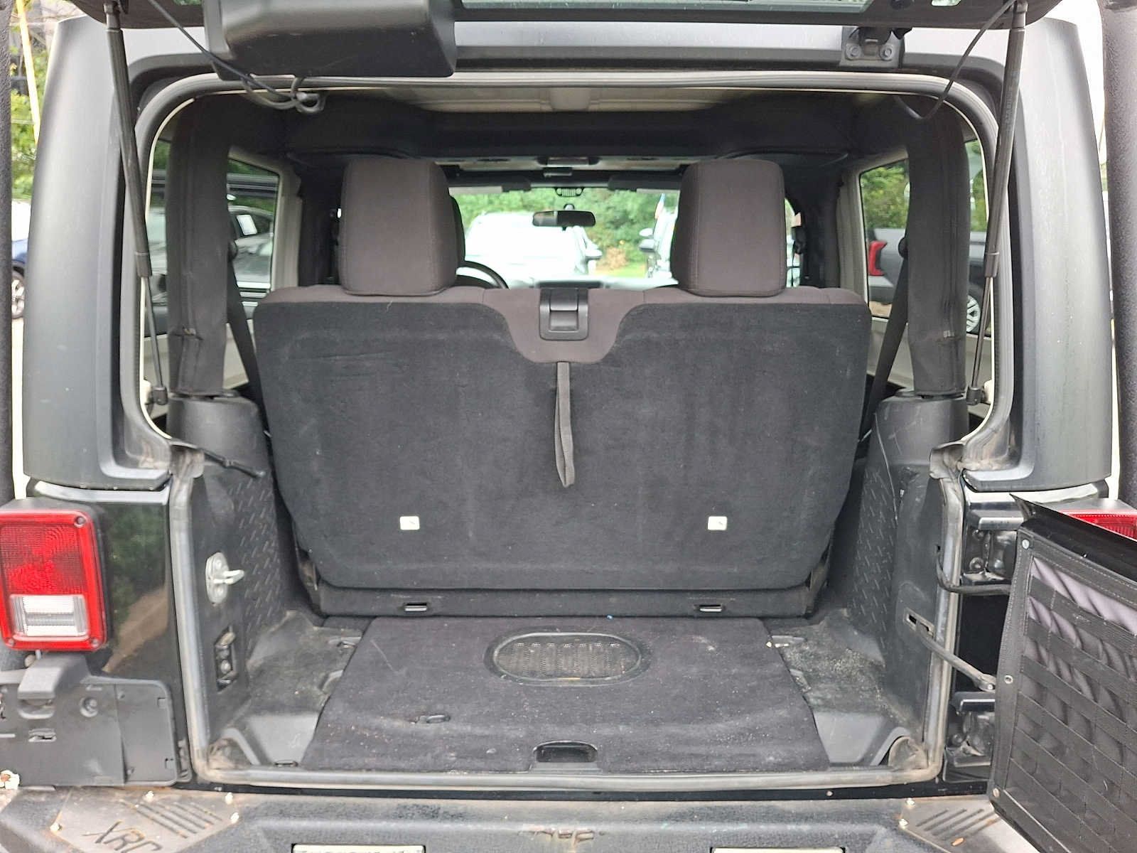 Used 2015 Jeep Wrangler Sport AWD/4WD image 27
