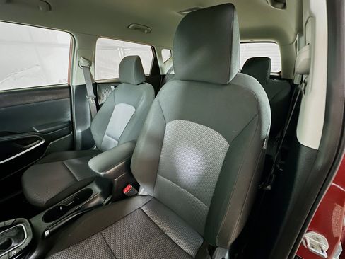 Used 2022 Kia Soul LX image 19