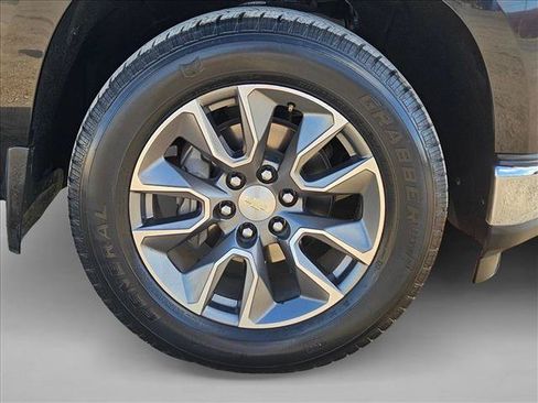 Used 2020 Chevrolet Silverado 1500 LT w/ Texas Edition RWD image 22