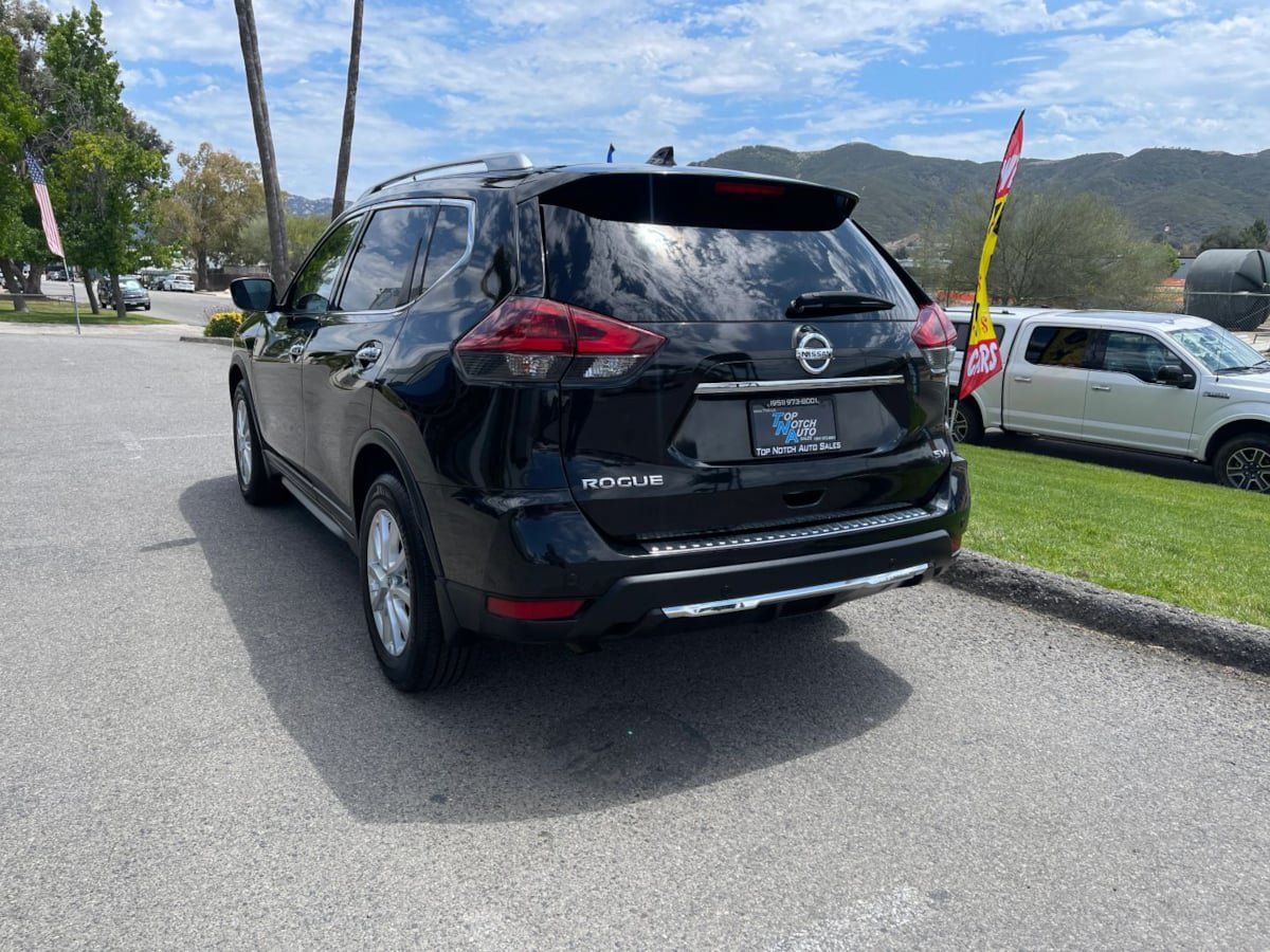 Used 2020 Nissan Rogue SV FWD image 7