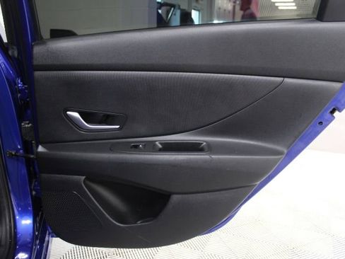 Used 2023 Hyundai Elantra SEL image 20