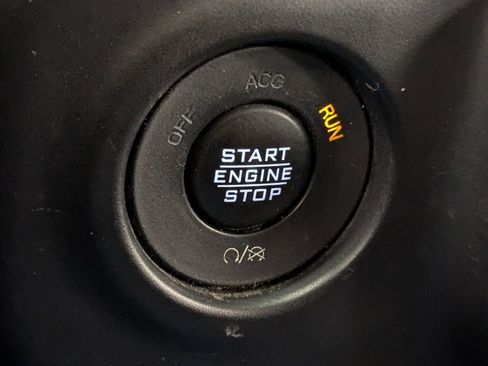 Used 2020 Jeep Wrangler Unlimited Sport image 26