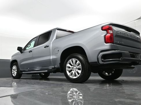 Used 2023 Chevrolet Silverado 1500 Custom image 22