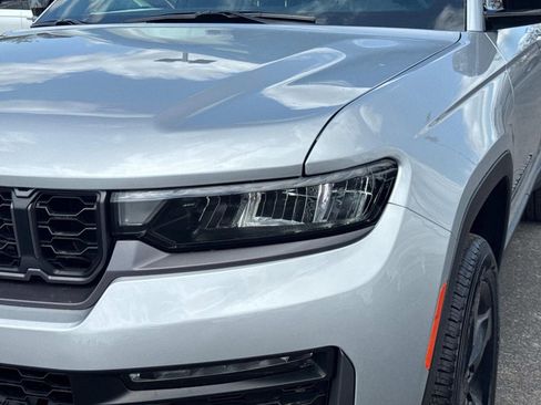 New 2026 Jeep Grand Cherokee L Limited AWD/4WD image 10