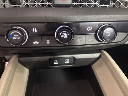 Used 2025 Honda Accord LX image 16