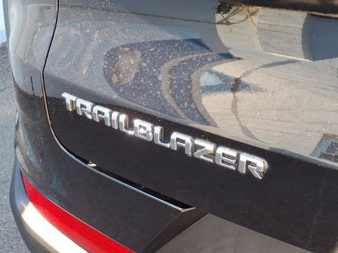 Certified 2023 Chevrolet TrailBlazer LS FWD image 18
