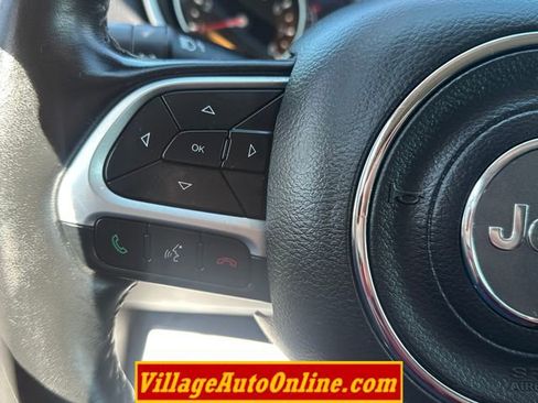 Used 2018 Jeep Compass Limited AWD/4WD image 32