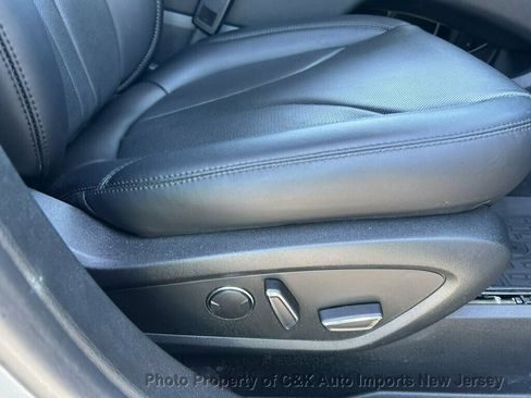 Used 2022 Lincoln Nautilus Reserve w/ Cargo Utility Package AWD/4WD image 32
