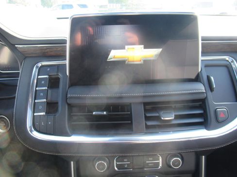 Certified 2024 Chevrolet Tahoe Premier w/ Premium Package image 13