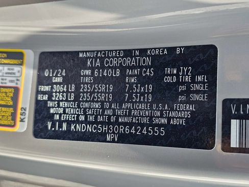 Certified 2024 Kia Carnival EX FWD image 14