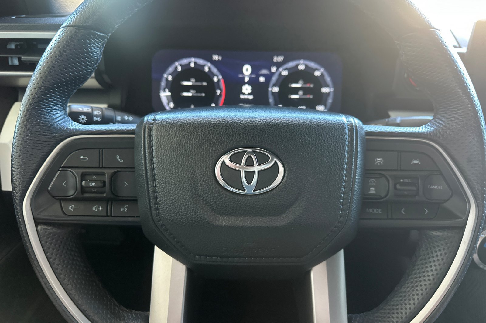 Used 2024 Toyota Tacoma TRD Off-Road AWD/4WD image 23