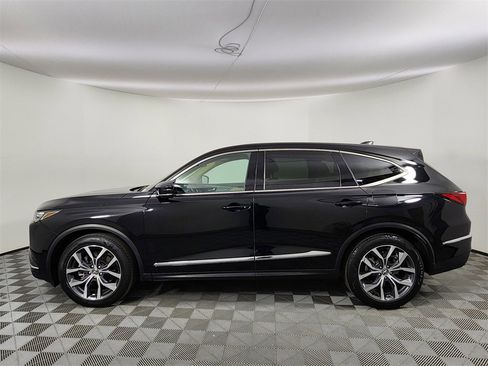 Used 2023 Acura MDX Technology image 2