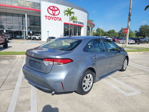 Used 2022 Toyota Corolla LE FWD image 7