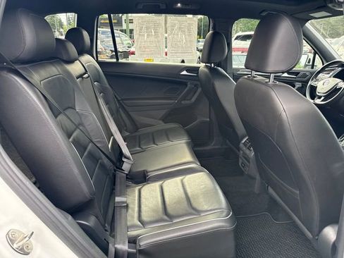Used 2020 Volkswagen Tiguan SEL Premium R-Line AWD/4WD image 10