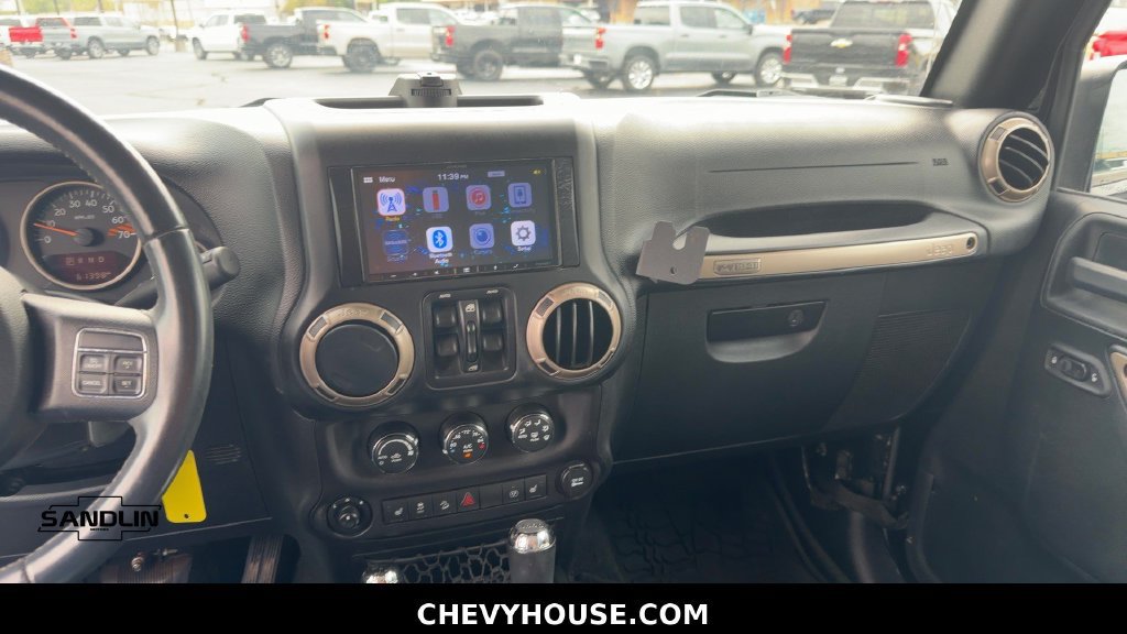 Used 2016 Jeep Wrangler Unlimited Sahara AWD/4WD image 21