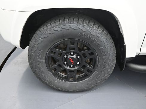 Used 2023 Toyota 4Runner SR5 Premium image 10