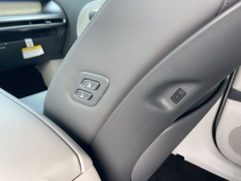 New 2026 Hyundai Ioniq 9 SEL AWD/4WD image 15